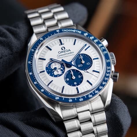 omega speedmaster 50th anniversary silver snoopy award|omega Snoopy price.